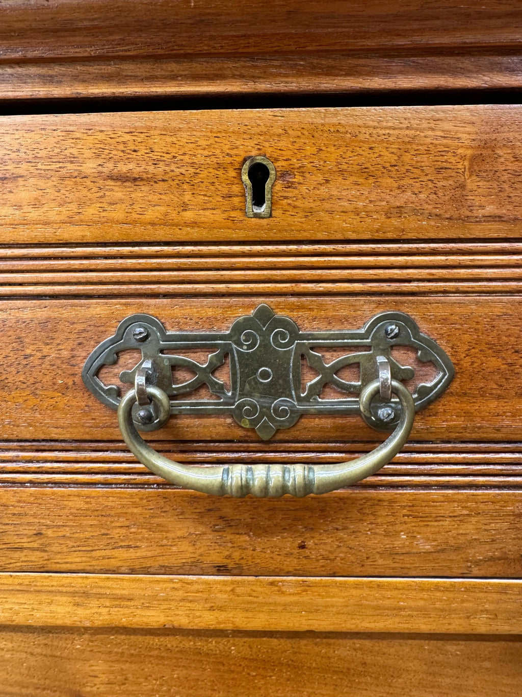 Antique Solid Walnut Chest of Drawers Bedroom Storage Furniture