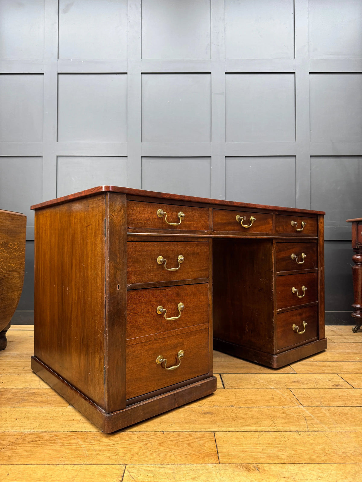 Antique Mahogany Twin Pedestal Desk Kneehole Writing Office Desk Computer Desk