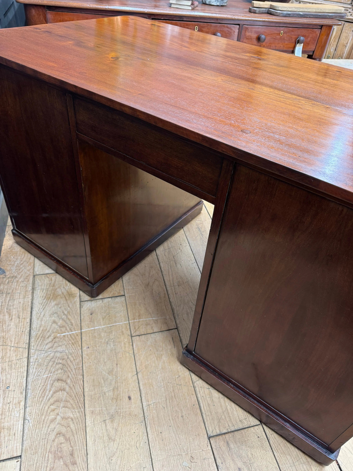 Antique Mahogany Twin Pedestal Desk Kneehole Writing Office Desk Computer Desk