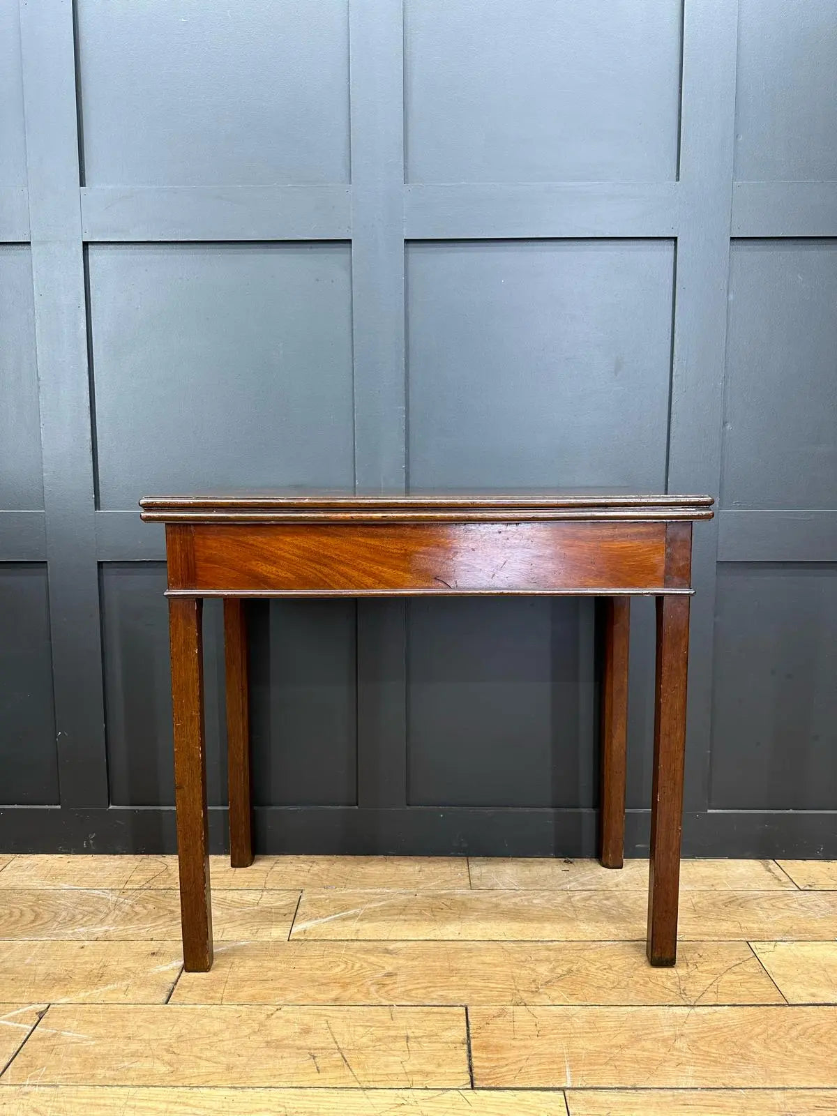 Antique Extending Mahogany Table Games Tea Table / Occasional Side Table