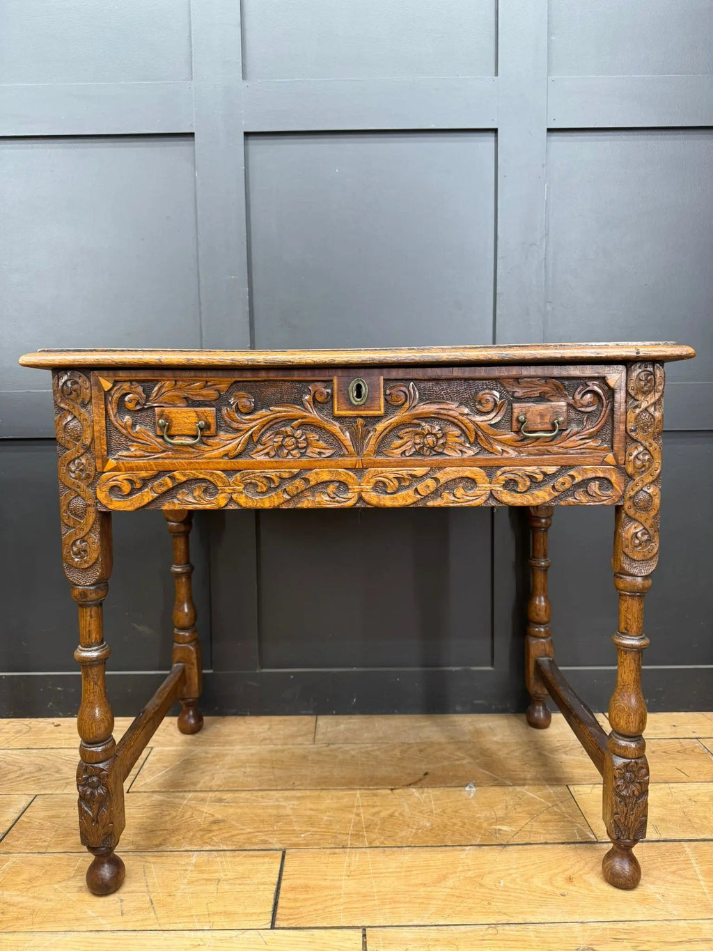 Antique Carved Oak Side Table with Drawer / Occasional Lamp Hall Table