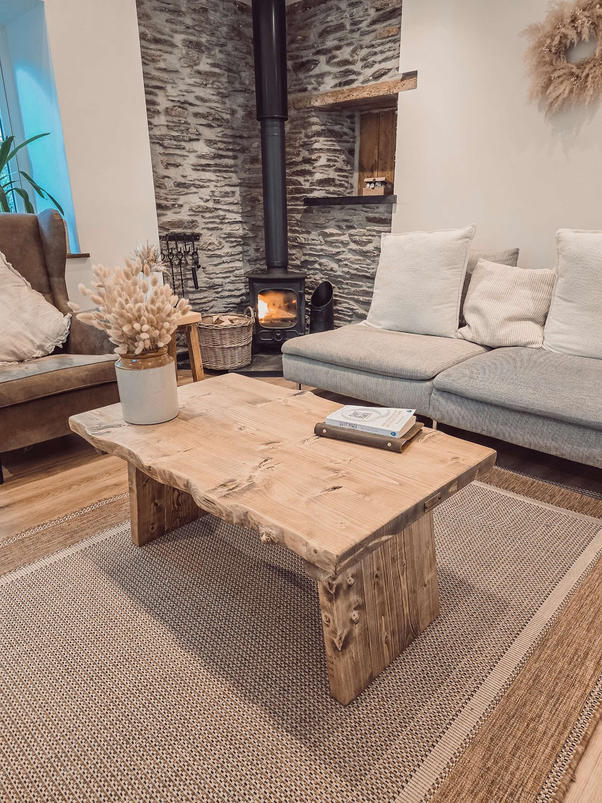 LINA Angled Legs Chunky Live / Waney Edge Coffee Table