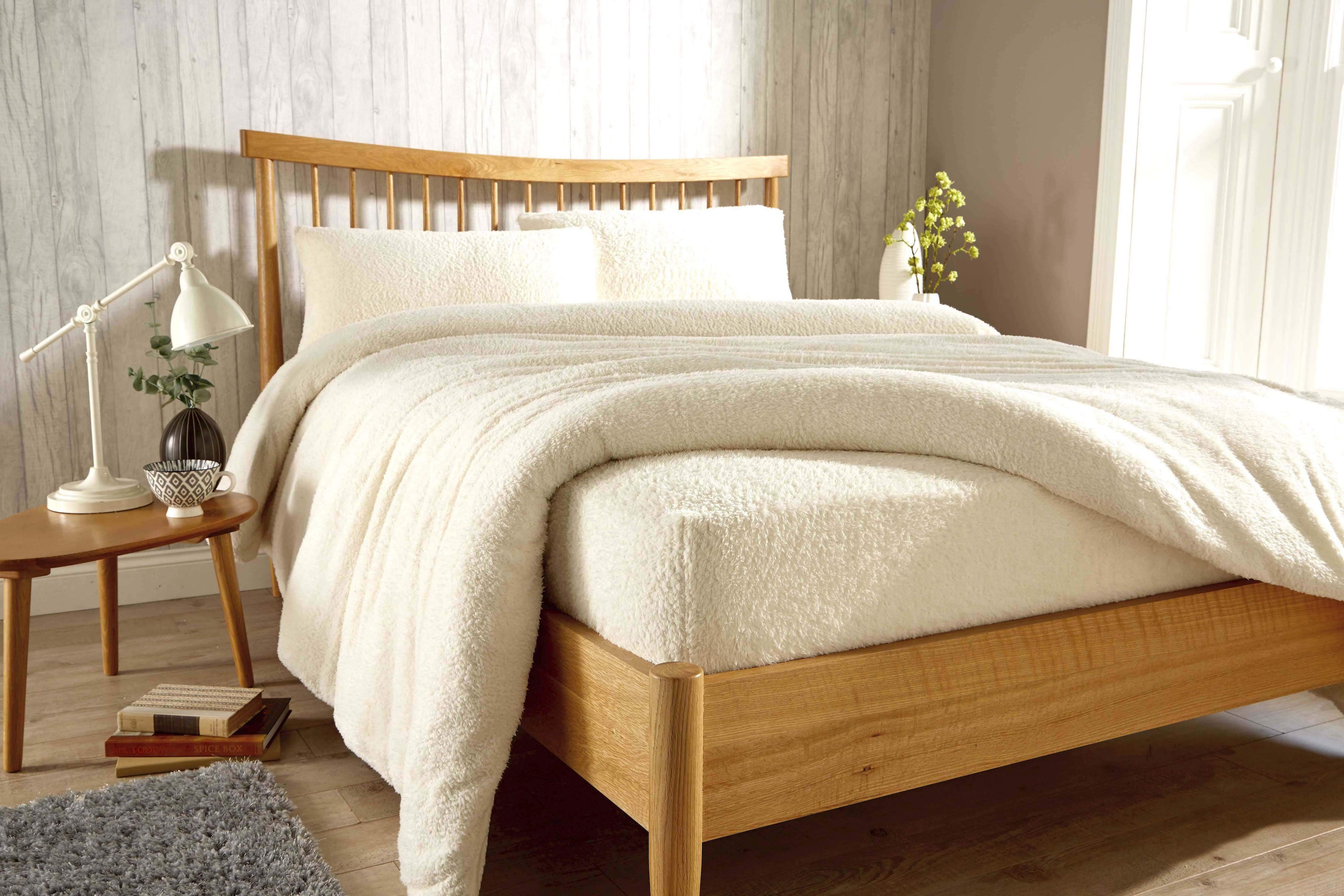 OLIVIA ROCCO Teddy Fleece Extra Deep Fitted Sheet Plush Soft Winter Bedding Snug Elastic